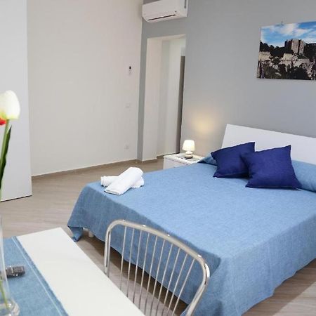 La Bussola Bed & Breakfast Trapani Exterior photo